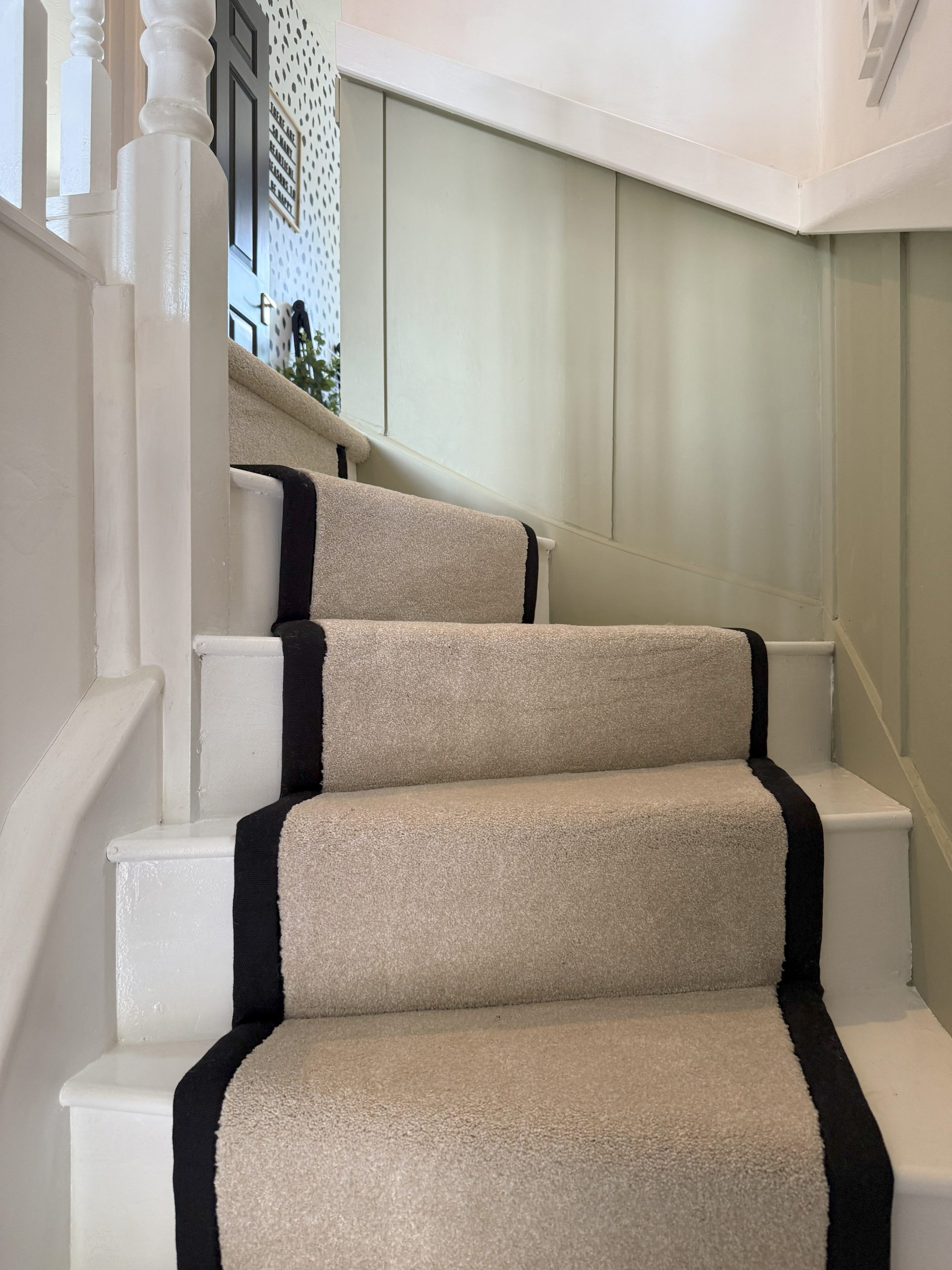 Stair runner edge tapes
